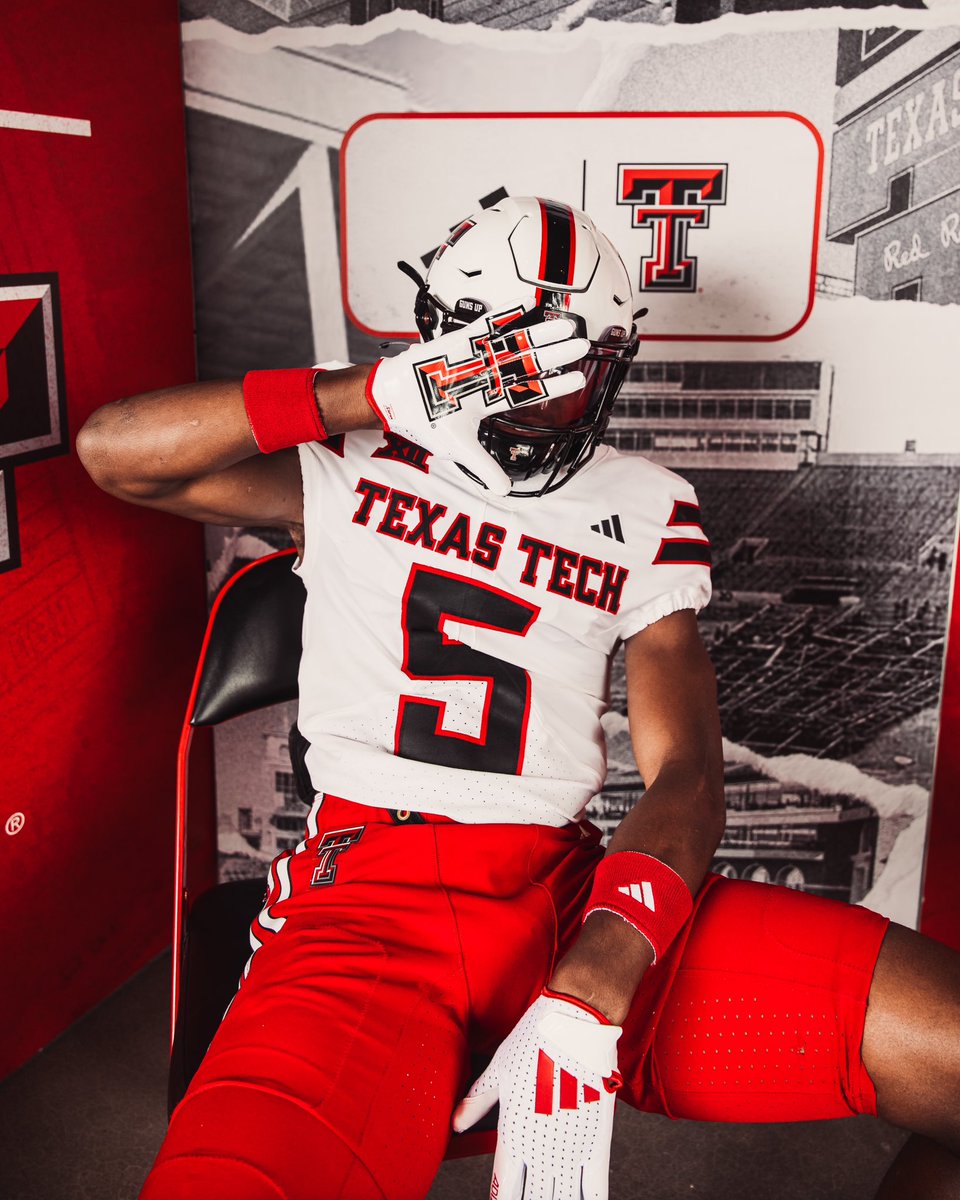 Chenelcia Spencer (@chenel_spencer) on Twitter photo Hello 2025!
Excited to get here this year to be the best Red Raider mom & fan! I can’t wait to see <a href="/BraygoinD1/">Braylan McDonald</a> perform at this next level #Wreckem25👆🏾Happy New Year! Hello 2025!
Excited to get here this year to be the best Red Raider mom & fan! I can’t wait to see <a href="/BraygoinD1/">Braylan McDonald</a> perform at this next level #Wreckem25👆🏾Happy New Year!