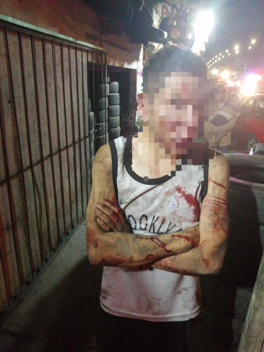 Central_MXH's tweet image. #CentralMX #Hidalgo #TulancingoHidalgo

🚨🚨 En las postrimerías de 2024, se suscitó un accidente en el Boulevard Emiliano Zapata, provocando un accidente en el Boulevard la Morena, cerca de la vulcanizadora González y Tacos Memo, en Tulancingo, en el que estuvo involucrado un…