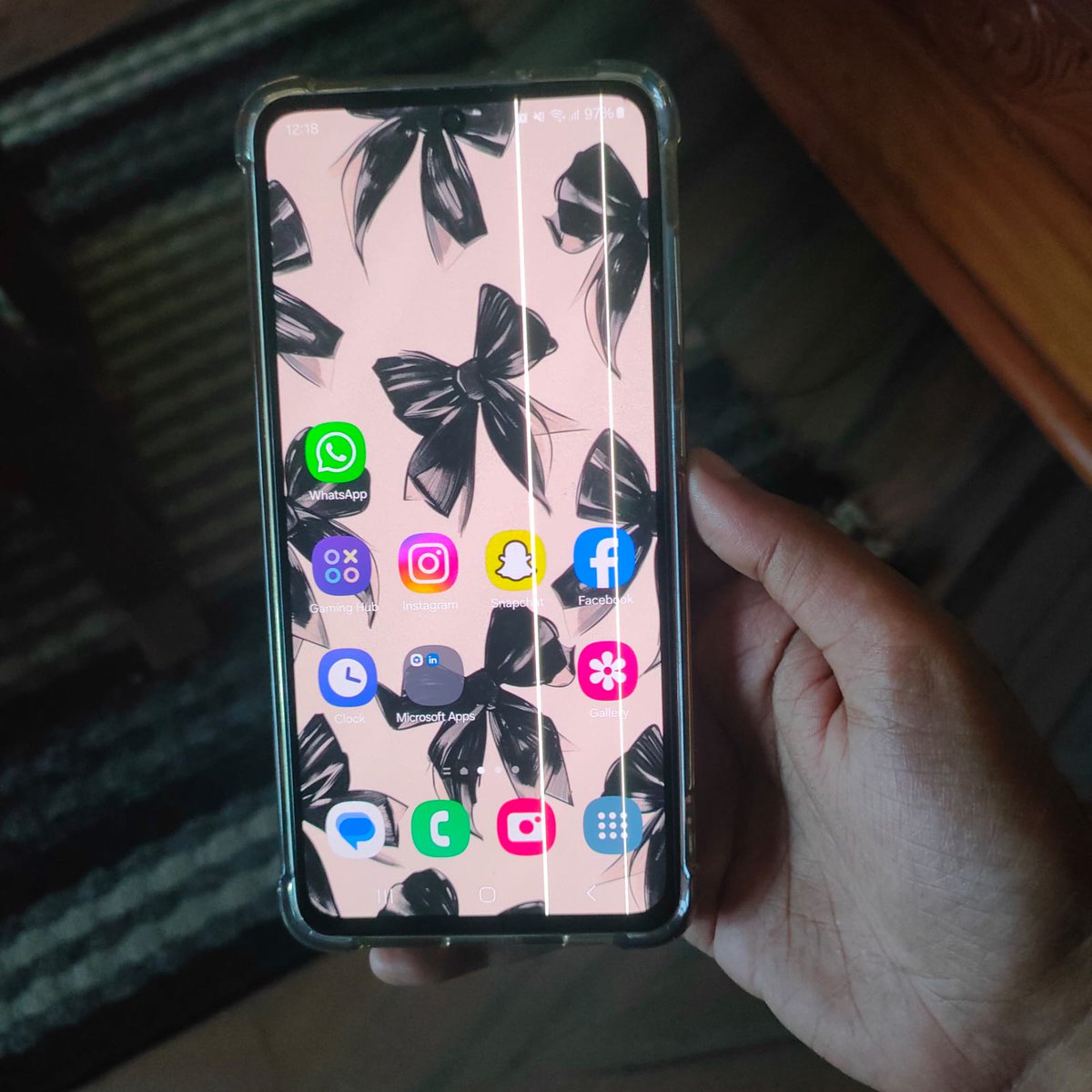 rojinriyon's tweet photo. Samsung India, a secondary white line has appeared on the screen, and the service center is refusing service due to a discrepancy between the invoice and activation dates.  The phone was purchased in May 2023, but the activation date is listed as January 2023. (1/2) https://t.co/eDG6Pw0U7v