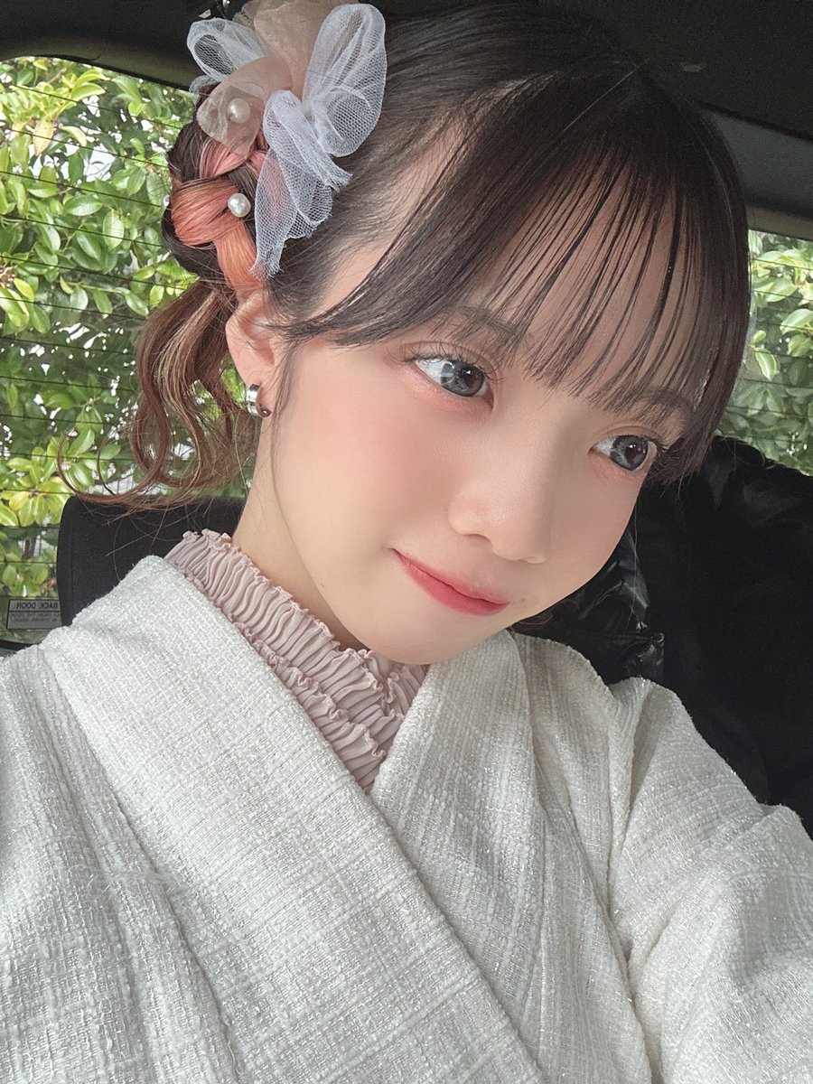 あけおめです〜🤍🎀 2025年ぶちあげてくじょ〜⤴️ 今年もよろしくね