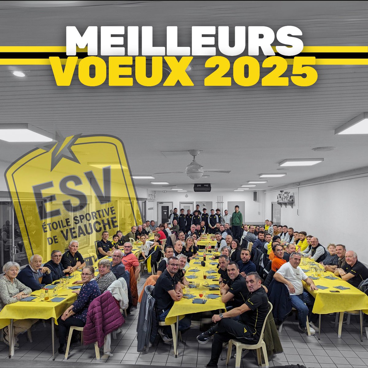 esveauche_off's tweet photo. Nos dirigeants, nos éducateurs, nos bénévoles et les membres du bureau de l’ES Veauche vous adressent leurs meilleurs vœux pour 2025. 🤝🎉🙏🏼🏆 ⚽️
#TeamESV 💛🖤 https://t.co/xKILEMvhRG