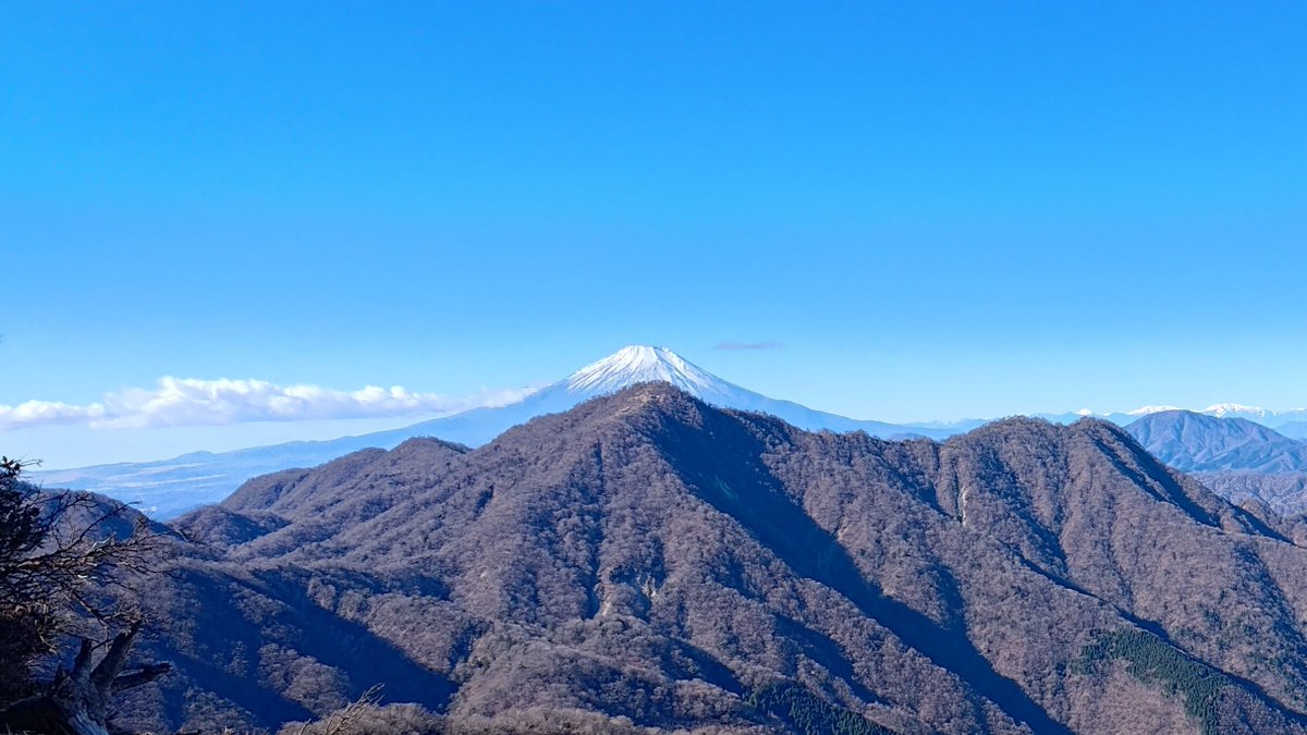 intercalary_tw's tweet photo. 元日登山してきた～ https://t.co/CmaKdnfajD