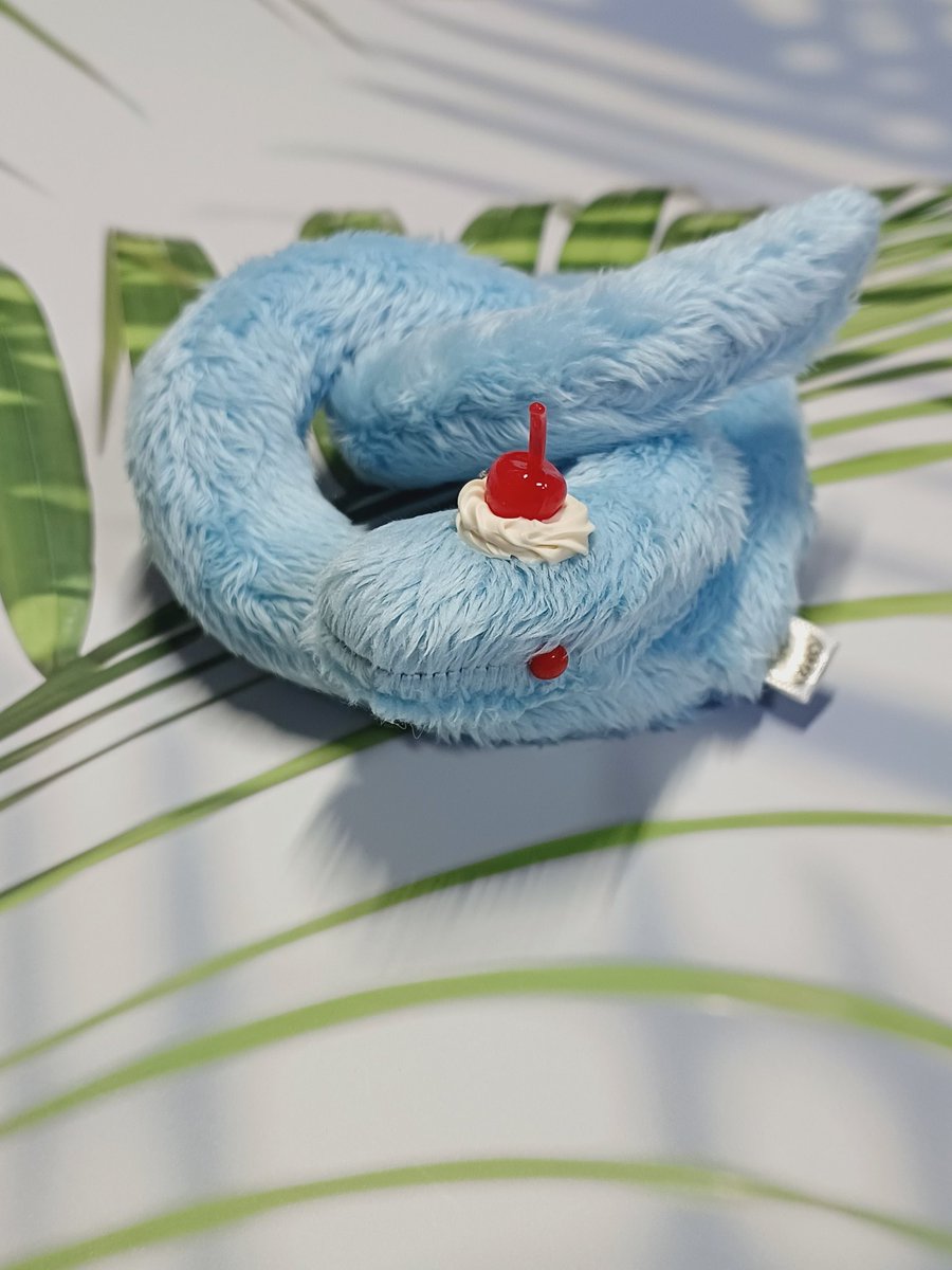 My_Planet_Doll's tweet photo. 🐍2025 푸른뱀의 해 기념
소다맛 프레첼뱀을 알티+팔로 이벤트로 한분께 보내드립니다!🩵
당첨 발표는 15일쯤 할 예정이에요! https://t.co/1y48g6LlK4