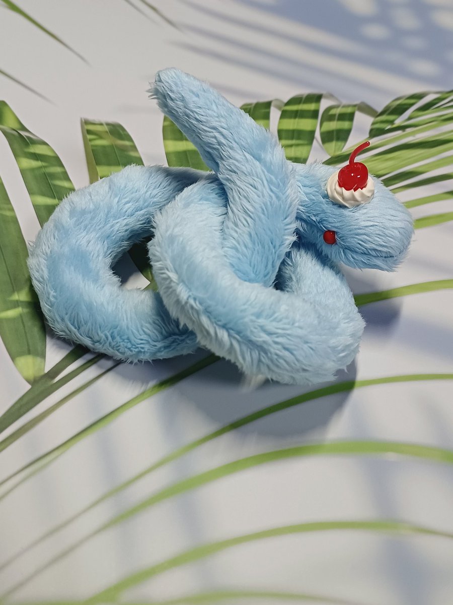 My_Planet_Doll's tweet photo. 🐍2025 푸른뱀의 해 기념
소다맛 프레첼뱀을 알티+팔로 이벤트로 한분께 보내드립니다!🩵
당첨 발표는 15일쯤 할 예정이에요! https://t.co/1y48g6LlK4