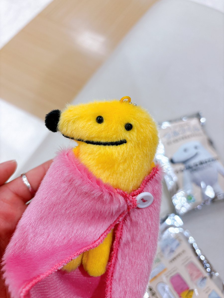 penoshim88's tweet photo. のこり4つあったから購入
一番欲しかったゴールデンウルフくん
きてくれた満足😭♡♡

横にあったブチャぐるみモフモフマスコット完売してた　鬼大人気 嬉しい気持ちになったと同時にまじすぐに仕事終わりに1時間車🚗走らせて買いにいって良かったとおもた

#wolfkunnow 
#ウルフくん https://t.co/anzzFiGBuB