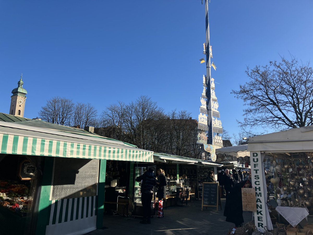 gnantecotta's tweet photo. あけましておめでとう！

お久しぶり配信を終えて日本を脱出
遠く西の地で8時間遅れの年越しでした♪

今月しばらく滞在して
芸術、文化、食を堪能してきたいと思います^ ^

今年もどうぞよろしく！ https://t.co/iWszzAv2oT
