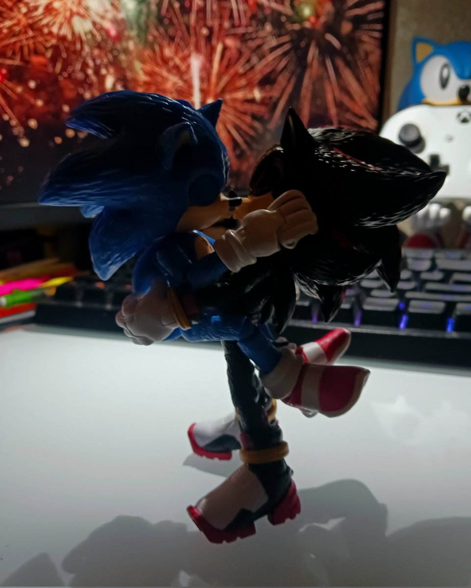 HAPPY NEW YEAR‼️🗣🎉✨️