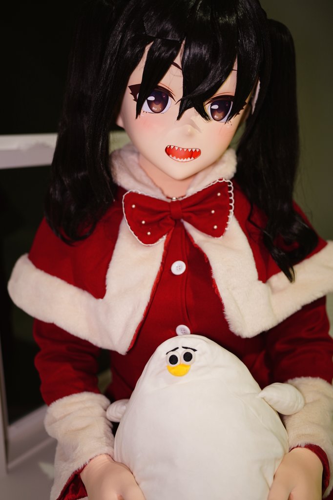 Happy holidays and happy new year!!!🥳
Thank you everyone for another wonderful year.
Love you all, my silly little cades and mjau mjau heads❤️