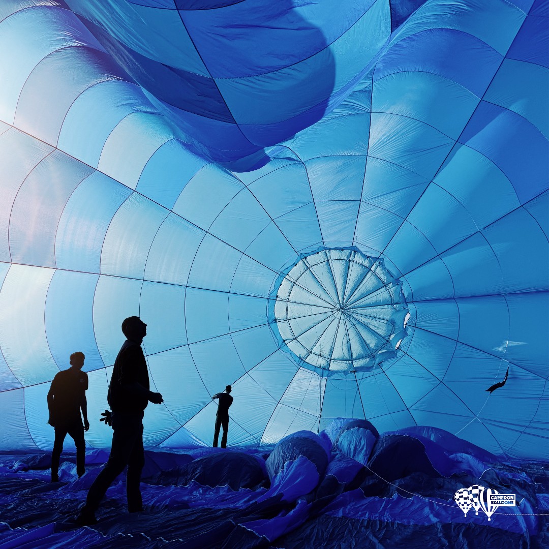 🌄 A new dawn, a new day, a brand new year. 

Welcome 2025. 

#CameronBalloons #TeamCameron