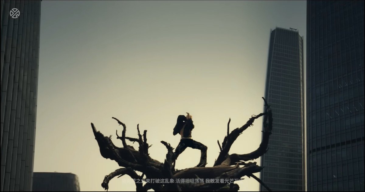 شیطان چرا؟ 
من نزول یک خدا رو دیدم

<a href="/layzhang/">Lay Zhang</a>