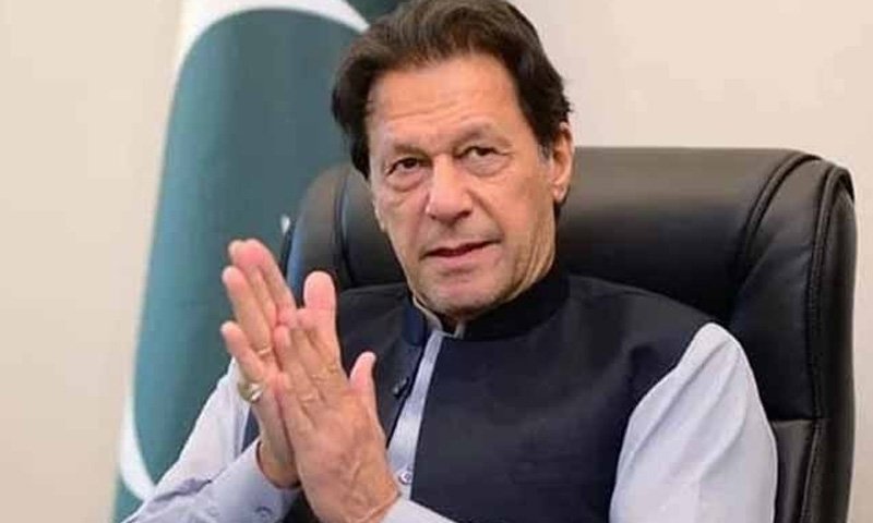 SheikhF89619670's tweet photo. "جب دنیا میں ایک عظیم ذہین انسان ظاہر ہوتا ہے، تو آپ اسے صرف اس نشانی سے ہی پہچان سکتے ہیں کہ: تمام احمق لوگ اس کے خلاف باہم متحد ہوجاتے ہیں۔" https://t.co/dXX9hjJUgX