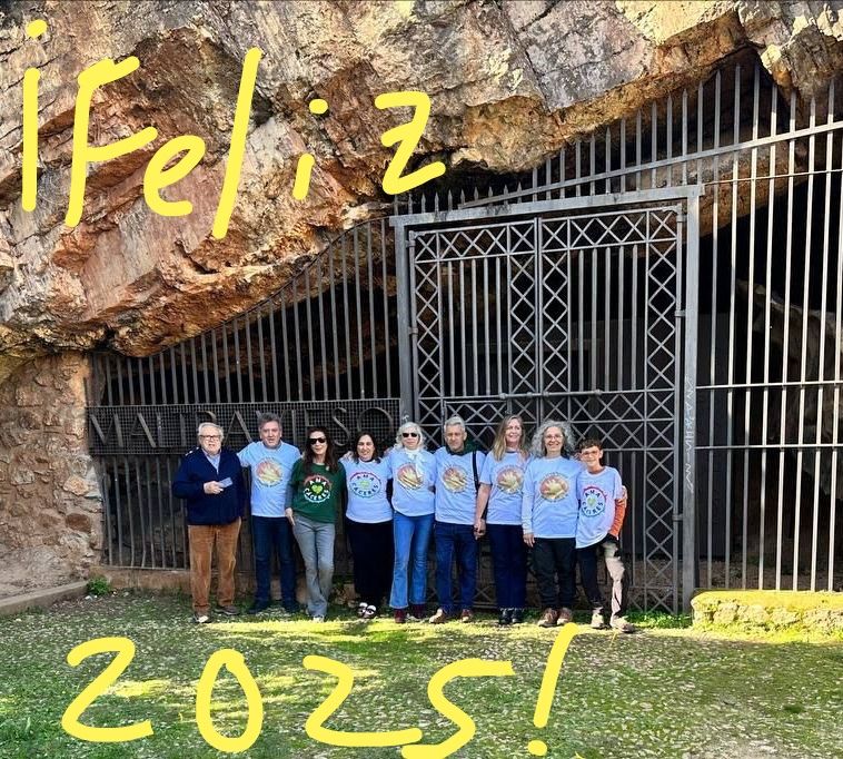 ✨🥂¡Desde AmA Cáceres os deseamos un feliz y próspero año nuevo! 💚⛰💚
#AmACáceres