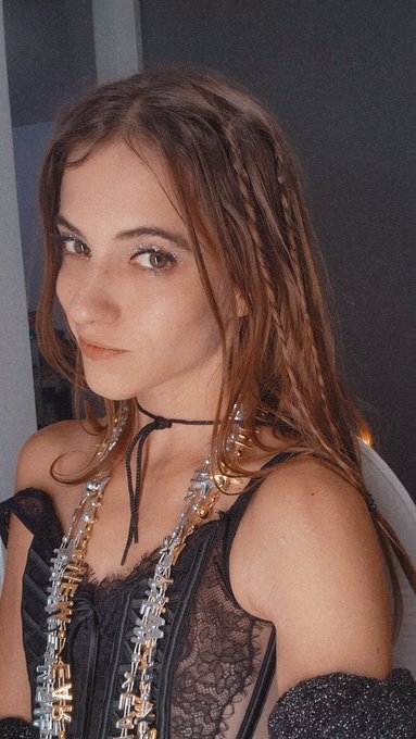 naomideeznuts