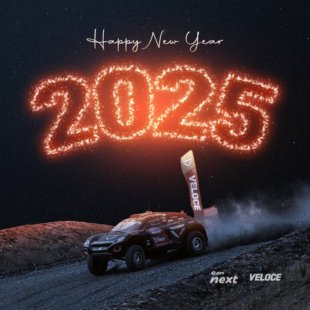 Happy New Year from all of us at E.ON Next Veloce Racing 🫶