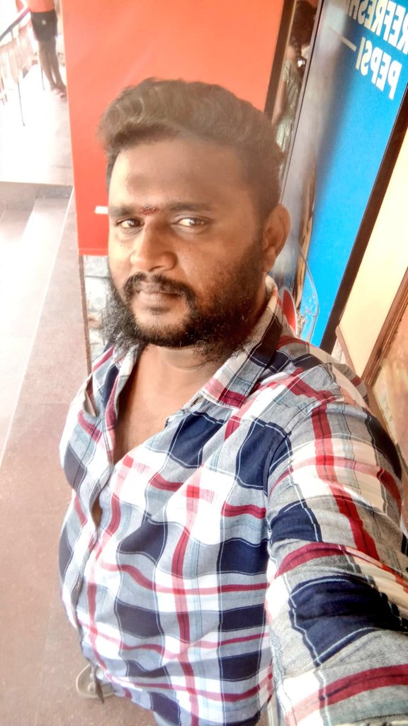 MalligaTea78544's tweet photo. Semma ya vechirukkan🍆🫗😋😛 https://t.co/p0iLdb0J97