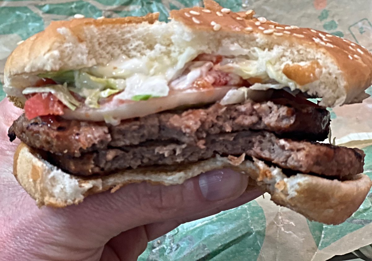 Robotvirgin's tweet photo. Double Impossible Whopper, made Vegan, at Burger King, in Beaverton, OR!
.
.
.
.
.
.
#impossibleburger #impossiblemeat #veganburger #veganmeat #veganprotein #vegan #veganfood #plantbased #veganism #veganwhopper #veganfortheanimals #impossiblewhopper #veganfastfood #veganjunkfood https://t.co/f7mJ1KShfF