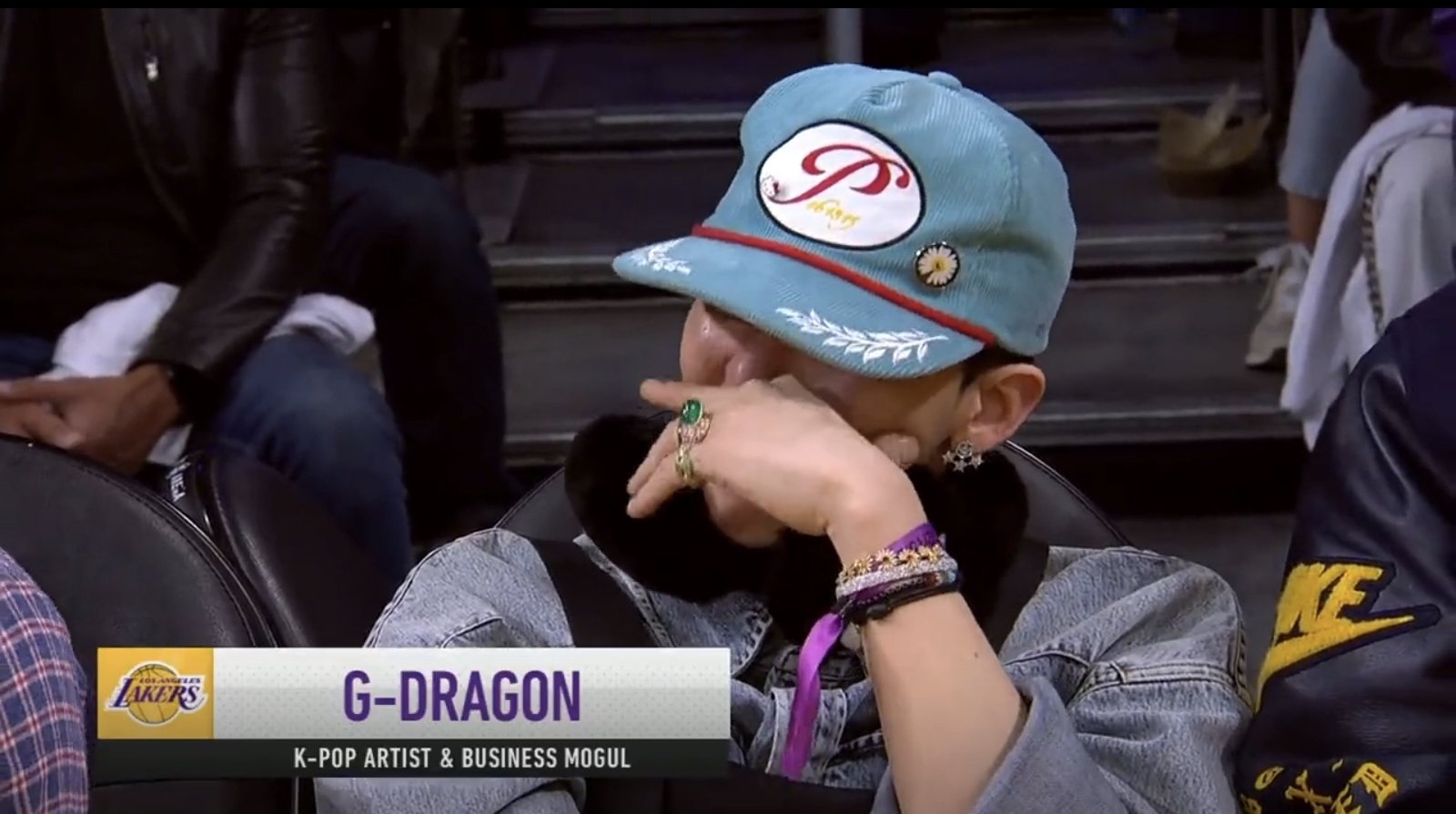 Peaceminusone】 G-DRAGON Power Scarf Multi (peaceminusone