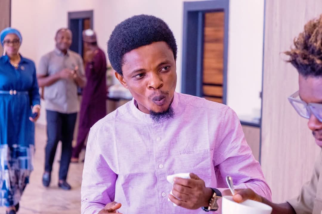 Mkomanuel's tweet photo. Happy New Year 2025!

This year, retrategize, seek new opportunities, and embrace daily learning. Expand your network and refuse to let anything or anyone limit your potential.

May 2025 be a year of success, growth, and endless possibilities for us all! https://t.co/bSt3xkLHgP