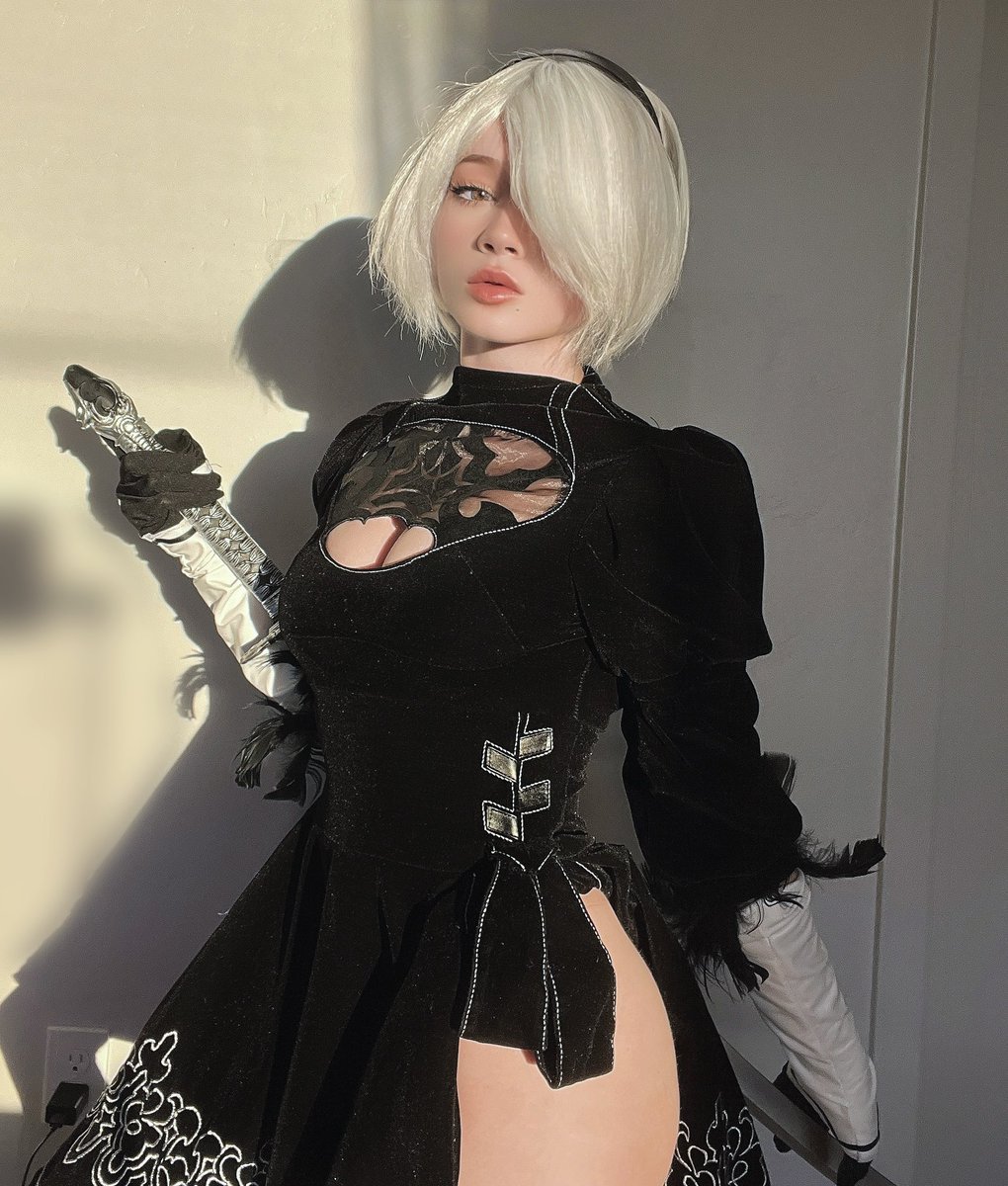Anotha 2b with diffrent lighting- happy new years!