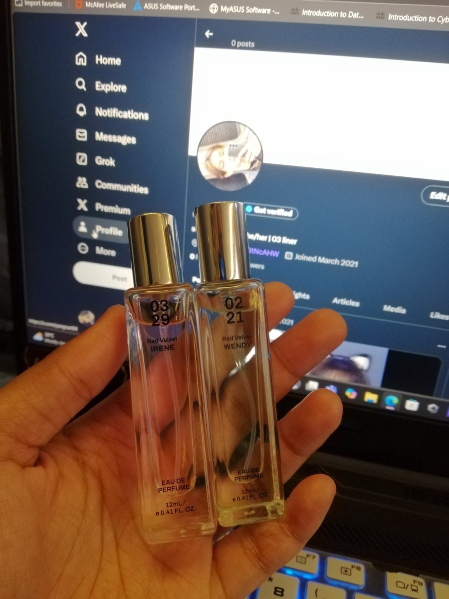 yangcart04's tweet photo. decluttering sale !

wts lfb perfume + chill kill bag pc
— create your own set
— onhand ; all in mint condi
— perfume only bought from yangdo hence the price
— bag pc can be bought separately
— payo

perfume - 700 ; pc - 120 | 100 | 50

mop: gcash / maya
loc: mm ; mod: jnt, sdd https://t.co/pLbYKJBOHY