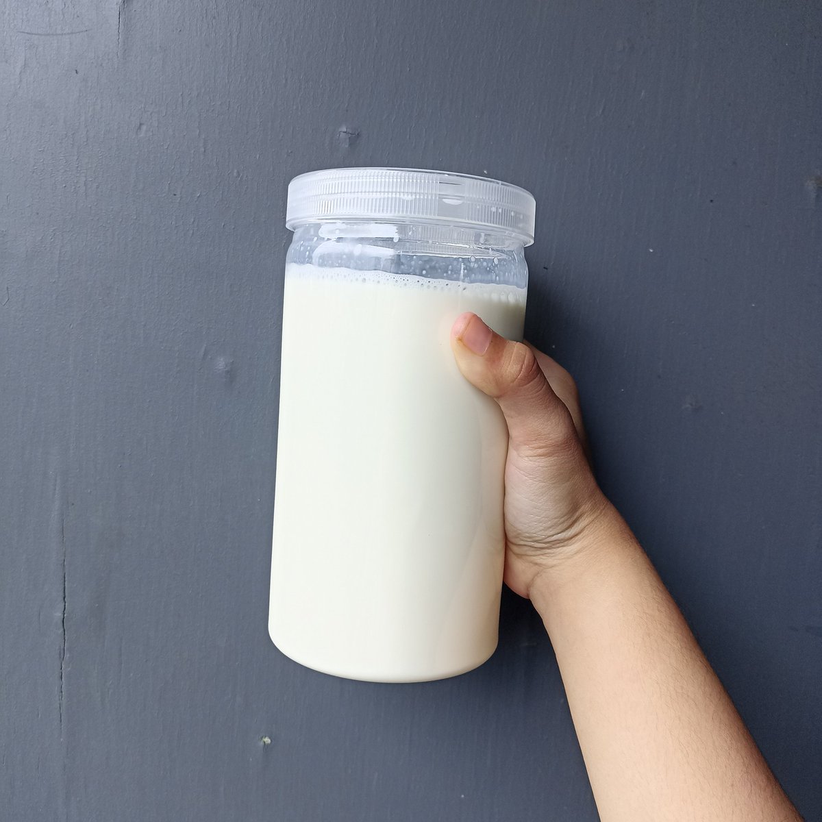 wnisekai's tweet photo. bikin infinite yogurt versi 1000ml 😆 tapi susunya aku ganti pake Diamond 💎 bismillah, 2025 eek lancar hihi 🫱🏼‍🫲🏽 https://t.co/uAYjdLRlZY