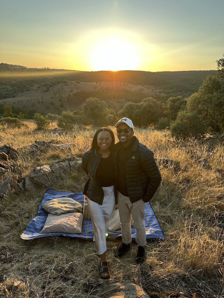 Shego_7's tweet image. Year 3 came with a different title 🥹❤️💍. I’m a fiancée!!! 🥺
3 years of my favourite love story! Here’s to a lifetime of adventure and matching outfits. 
Happy anniversary, my love. I love our life together 🥹❤️