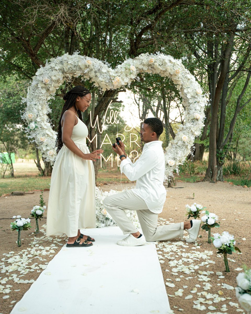 Shego_7's tweet image. Year 3 came with a different title 🥹❤️💍. I’m a fiancée!!! 🥺
3 years of my favourite love story! Here’s to a lifetime of adventure and matching outfits. 
Happy anniversary, my love. I love our life together 🥹❤️