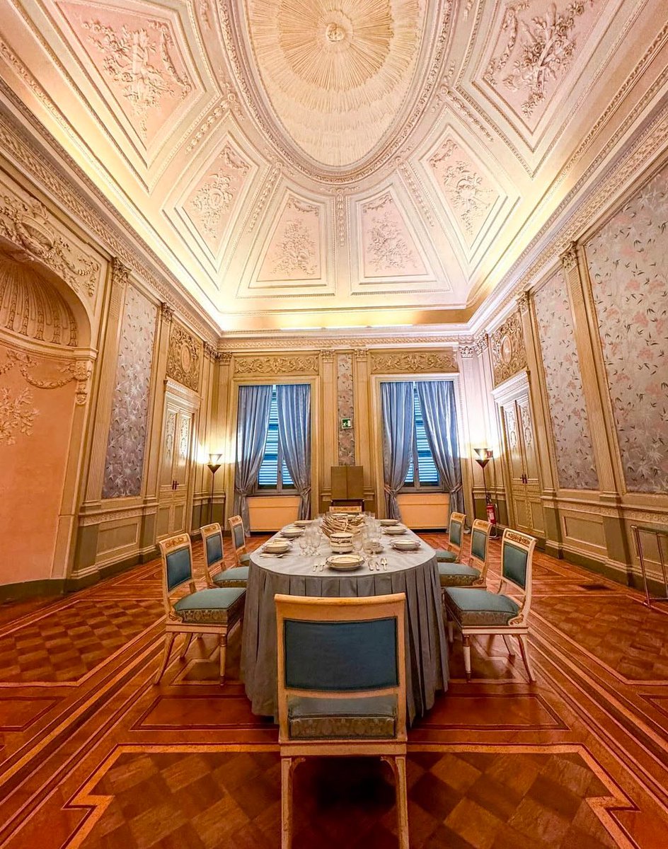 Buon anno da tutti noi a tutti voi 🎊

Ti aspettiamo in visita:
🏰 Villa Reale 
📆 1 gennaio 2025: 10:30 – 18:30
❌ la biglietteria chiude sempre un’ora prima

🔗 Tutte le info sul sito reggiadimonza.it/cosa-accade/ap…

📸 ig by @giovannabochicchio 

#villarealemonza <a href="/RegLombardia/">Regione Lombardia</a>