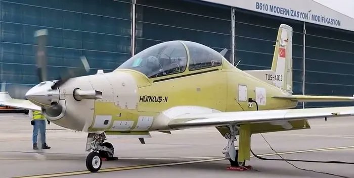 TurkishCentury's tweet photo. TUSAS will deliver a total of 55 #Hürkuş2 advanced trainer & CAS fighter aircraft to the Turkish #AirForce by the end of 2026, at least 15 of which will join the service this year. 🇹🇷 #Hurkus https://t.co/AWTYhiD7bz
