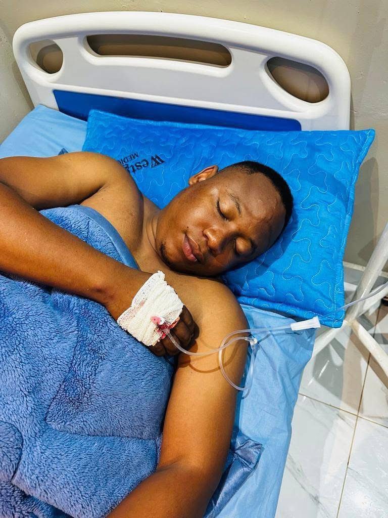 ngadziore's tweet image. Good-Bye 2024. I still have questions and the one that keeps rattling is, “Why would you abduct &amp;amp; torture a fellow countryman ?” Come with AK47 guns in broad daylight ? Surely, Zimbabwe can be better — we deserve better &amp;amp; not a Mafia rule ! ABASHA Smith !