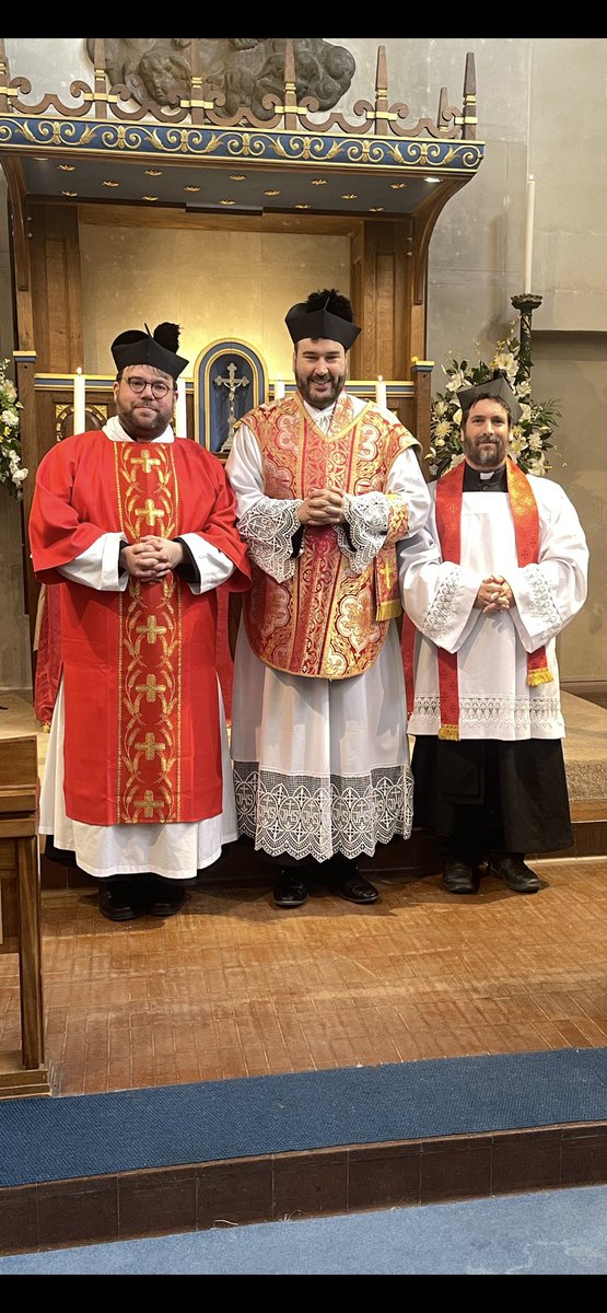 St Thomas' Church ✞ tweet media