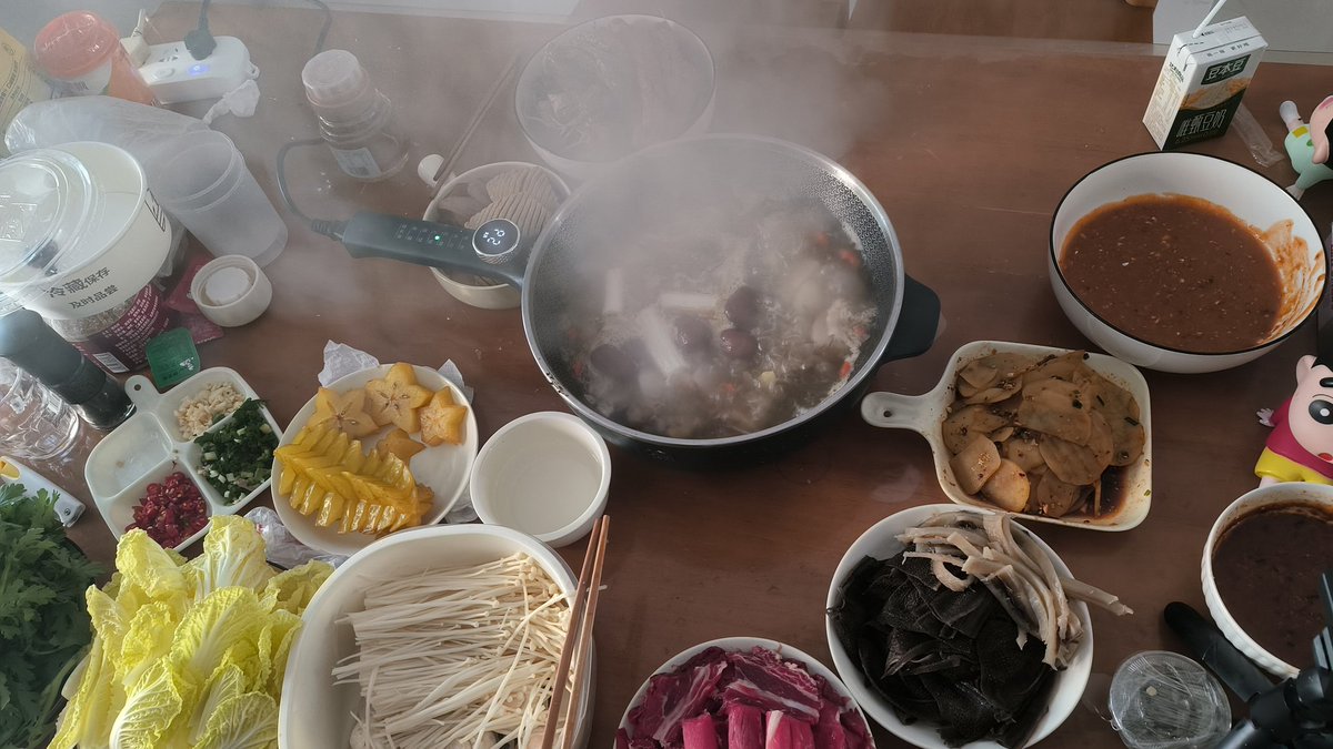 火锅 新年快乐