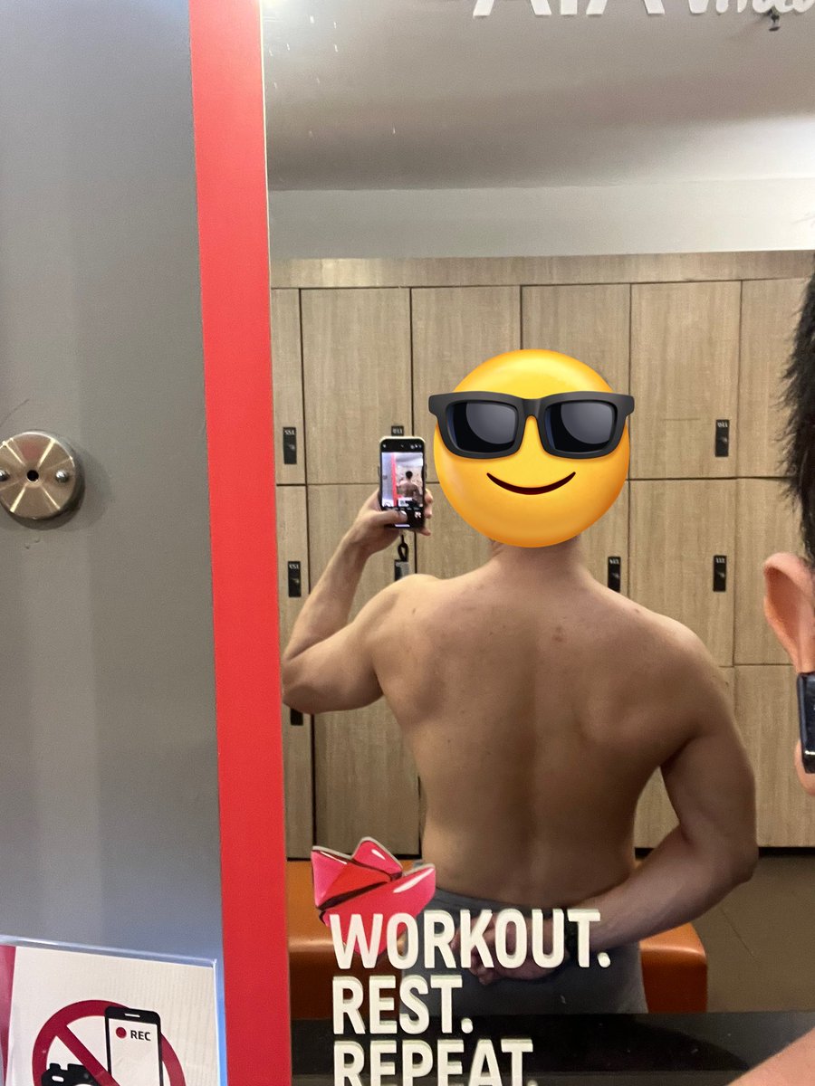 negronidecasoni's tweet photo. Happiest new year Good People.
Tetap semangat buat yg punya resolusi hidup sehat dan rutin gym dan olahraga di tahun ini.
Kalo tahun lalu males dan kedistruct banyak hal, semoga tahun ini bisa fokus demi kesehatan yg lebih baik.
🤗🤗🤗 https://t.co/P0NLgsEbtF