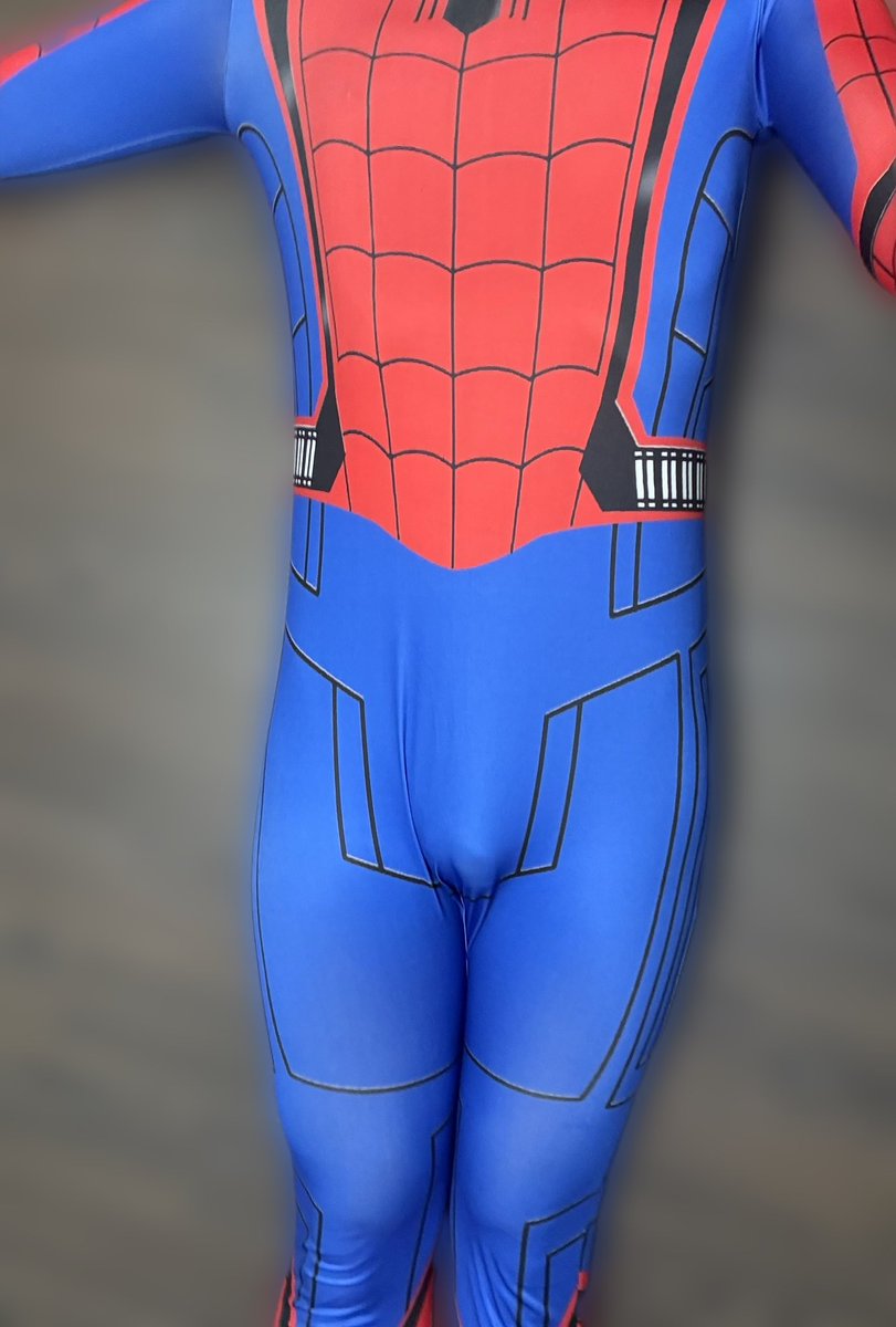 소추새끼라서 타이즈 입고도 발버둥쳐야 간신히 티납니다