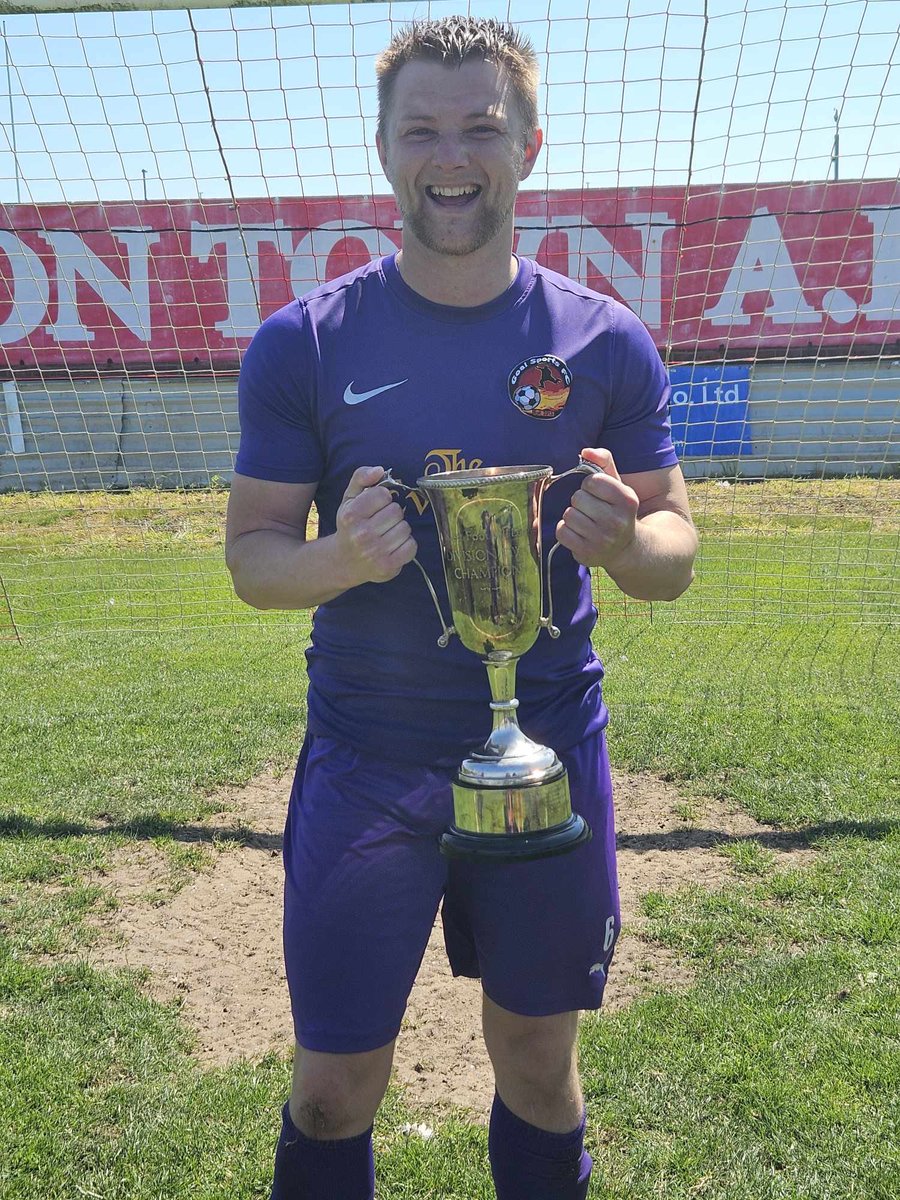 CurtisForeman's tweet photo. @GoalSportsFc Can only be this moment!🏆🥳 https://t.co/nfghMM1qRa