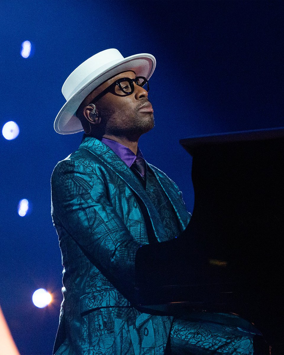 AlexisFfrench's tweet image. A powerful way to round off 2024, alongside Jason Isaacs at Wembley Arena, paying tribute to our brave service personnel and reflecting on D-Day, which turned 80 in 2024.

Thank you for having @itv&apos;s @TNLUK New Year&apos;s Eve Big Bash! 

#TNLBigBash