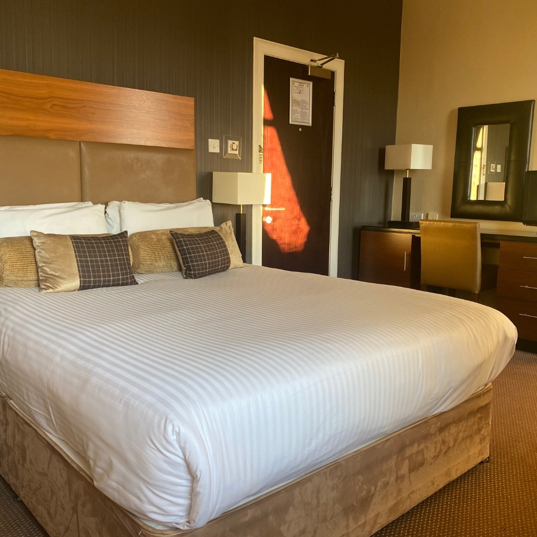 Parliament House Hotel Edinburgh tweet media