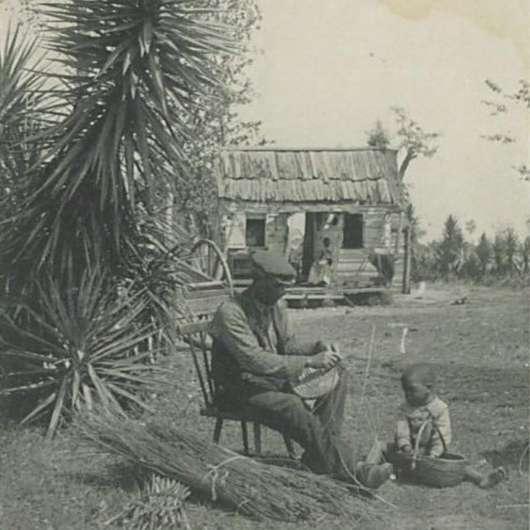 "I ain’ never goin’ forget that walk so long as breath is spare’ in my body. There been a-plenty people on the road, all hastenin’ to get their freedom too!" 

Today we celebrate Emancipation Day in Beaufort. Read a firsthand account of the day in 1863: nps.gov/articles/000/h…