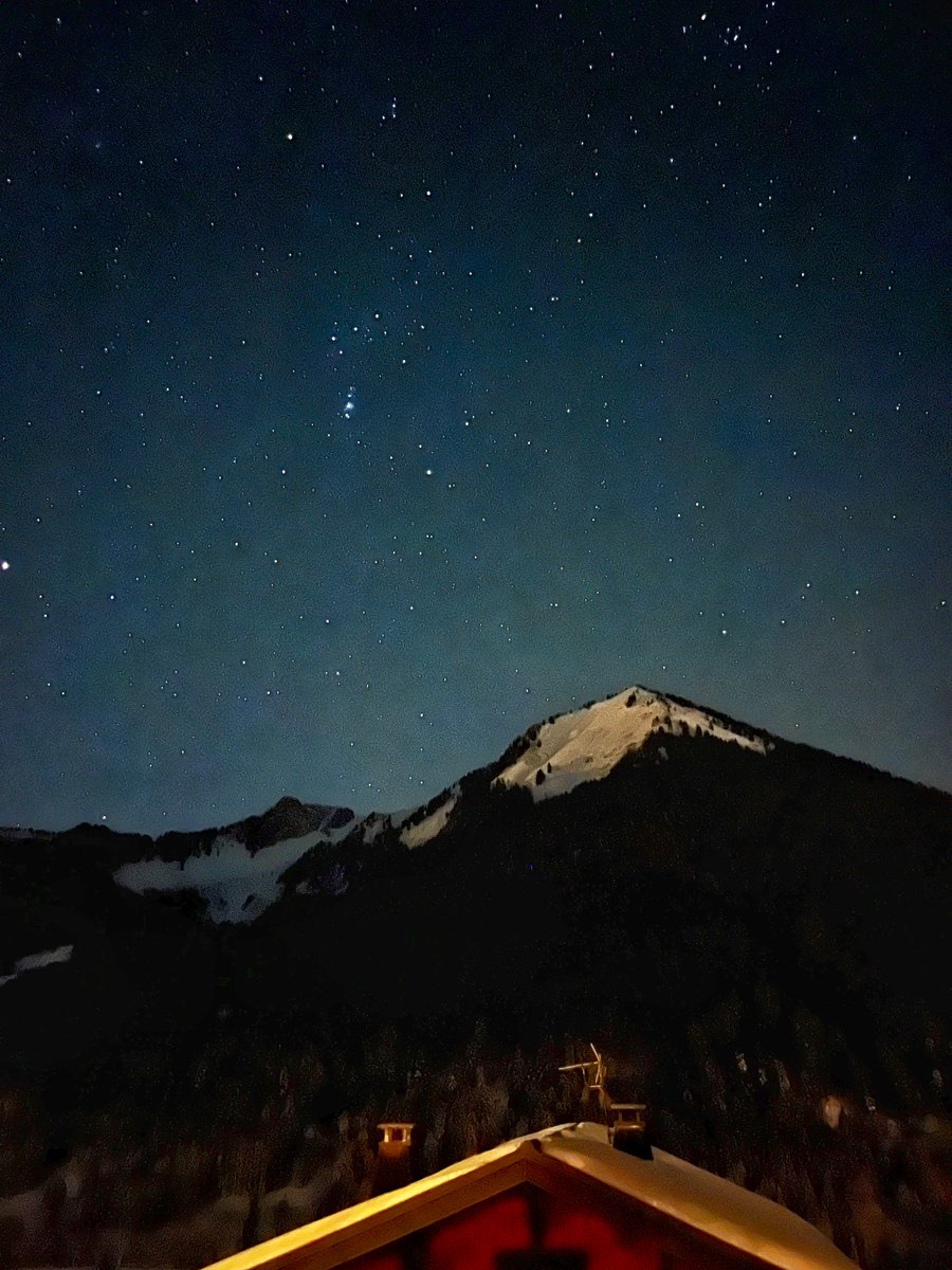 Some wishes for 2025 💫 
Merveilleuse année à vous tous !