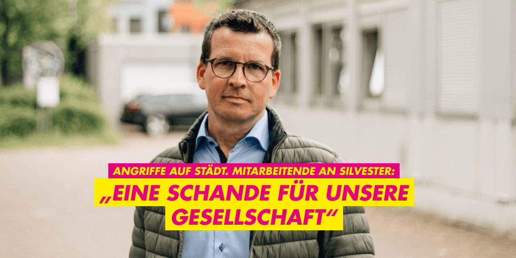 Freie Demokraten Münster (@fdpmuenster) on Twitter photo „Wir dürfen uns an diese Gewaltvorfälle niemals gewöhnen und es ist eine Schande für unsere Gesellschaft das gerade diejenigen angegriffen werden, die uns schützen wollen“ <a href="/joergberens/">Jörg Berens</a> muenster.freie-demokraten.de/angriffe-auf-m… „Wir dürfen uns an diese Gewaltvorfälle niemals gewöhnen und es ist eine Schande für unsere Gesellschaft das gerade diejenigen angegriffen werden, die uns schützen wollen“ <a href="/joergberens/">Jörg Berens</a> muenster.freie-demokraten.de/angriffe-auf-m…