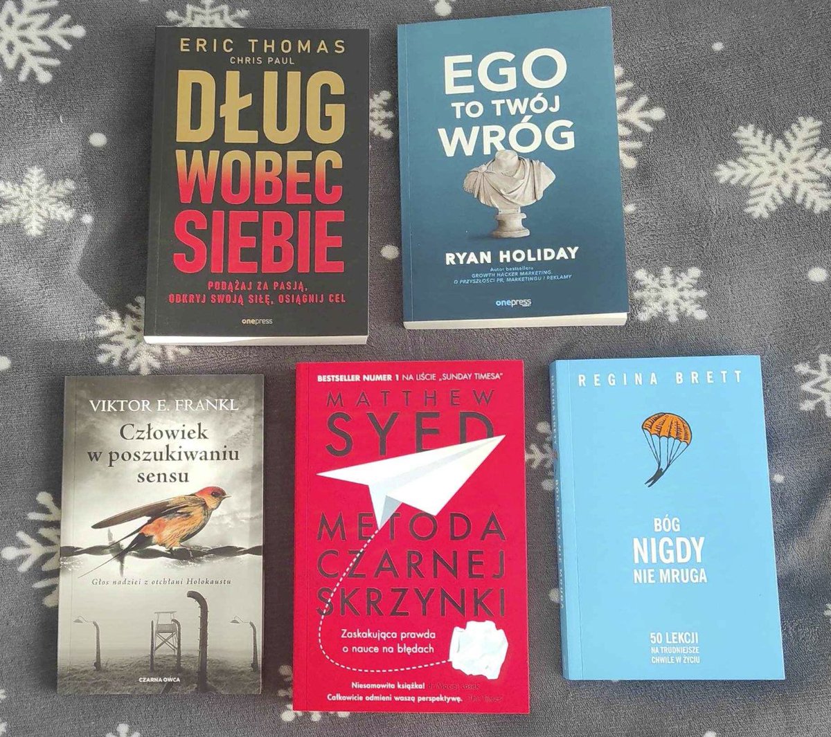 I'm spending the next few days in the mountains with my family.

This is the time I'd also like to spend catching up on reading books.

Here is my list:
Holiday, Ryan: "Ego Is the Enemy"
Viktor Frankl: "Man's Search for Meaning"
Syed Matthew: "Black Box Thinking"
Regina Brett: