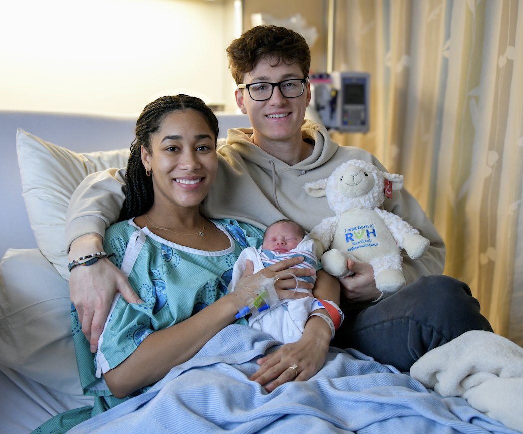 🎉 RVH's New Year's Baby 2025 is here! Scottie Grace Lorraine Steele made her debut at 1:17 a.m. on January 1, weighing 2,280 g (5 lbs). Barrie residents and first-time parents Jenelle Lyman and Quinn Steele are thrilled and grateful for Scottie’s safe arrival. Congratulations!
