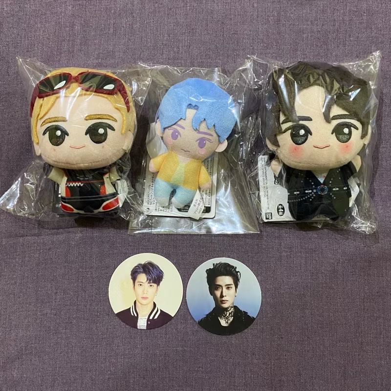 WTS chibigurumi &amp; sanrio doll jaehyun (sticker &amp; 2baddies) ✨