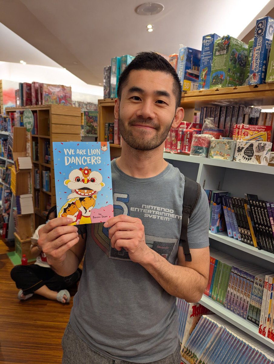 Found my book WE ARE LION DANCERS at <a href="/KinokuniyaUSA/">Kinokuniya USA</a>  thank you!! 💛🧧💙