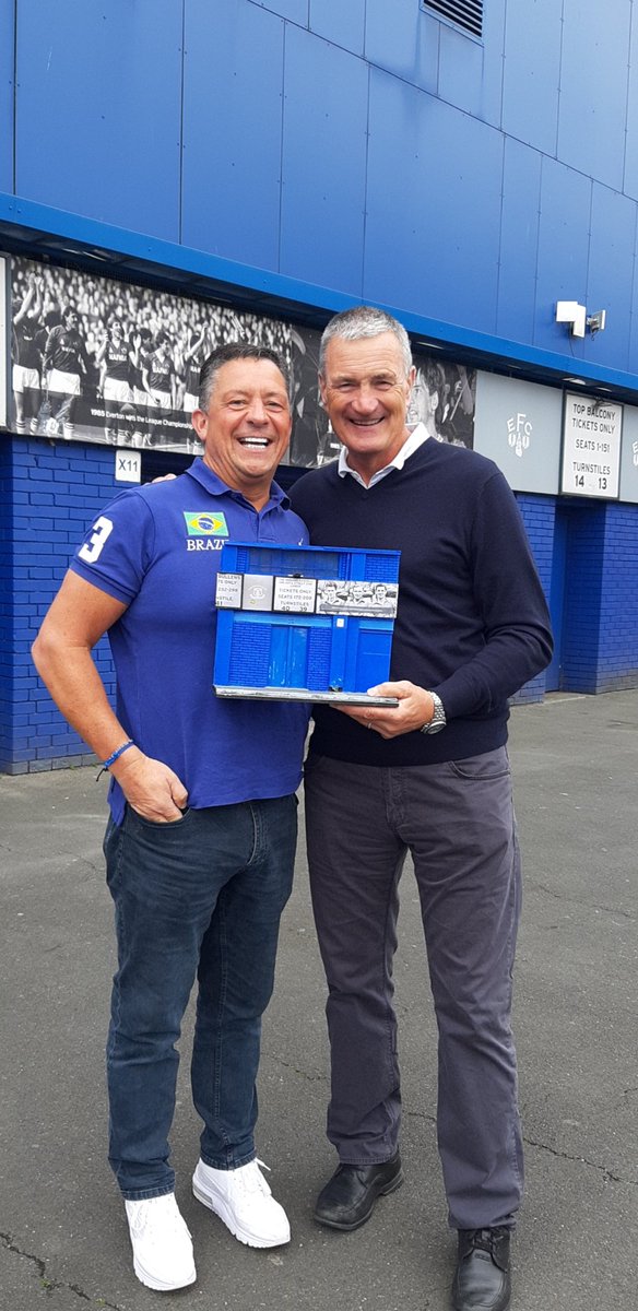 day_Kennedy1's tweet image. Happy New Year fellow Toffees everywhere.  #MYGOODISON GIVEAWAY.  I'll make the winner a turnstile of their Choice (standard model). REPOST THIS and promote these Goodison models (even better). GET YOUR Goodison momento before she's gone forever. #Everton #COYB