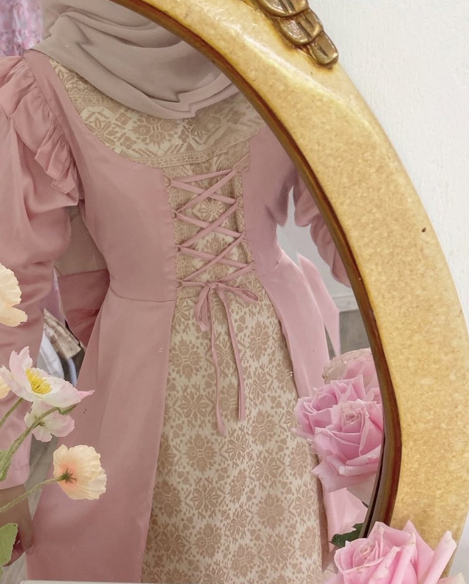 byraa___'s tweet photo. Ada warna putihnya juga kalau mau dipakai hari raya nanti tapi pinknya ini juga cantik banget

Size S - XL

Belinya disini yaa
🖇 https://t.co/nsiFeDjG8L https://t.co/sCbinZZwLC