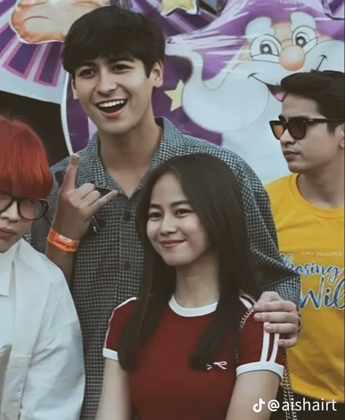 _ohmyraz's tweet image. Nagiging marupok na naman Ako sa pagiging JaDine fan dahil sa AshDres❤️

#AMSE
#AshDres