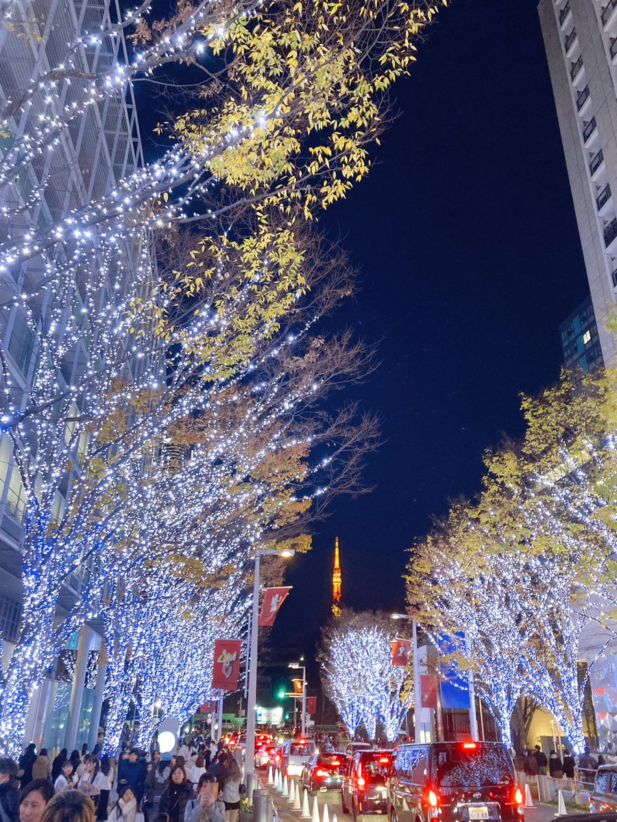 yah69128's tweet photo. 皆さん昨年は大変お世話になりました。
本年も宜しくお願いします🙇‍♂️
残りの正月休みはお出掛け以外の時間は死ぬほどゲームしたります‼️ https://t.co/jgA1YaGnHI