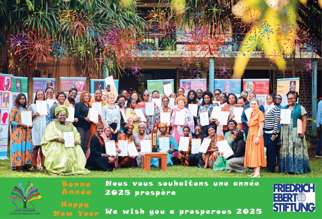 Les femmes du Cameroun vous présentent leurs vœux de prospérité pour la nouvelle année 2025.

Bonne Année 

*********

The women of Cameroon send you tidings for a prosperous new year, come 2025.

Happy New Year
