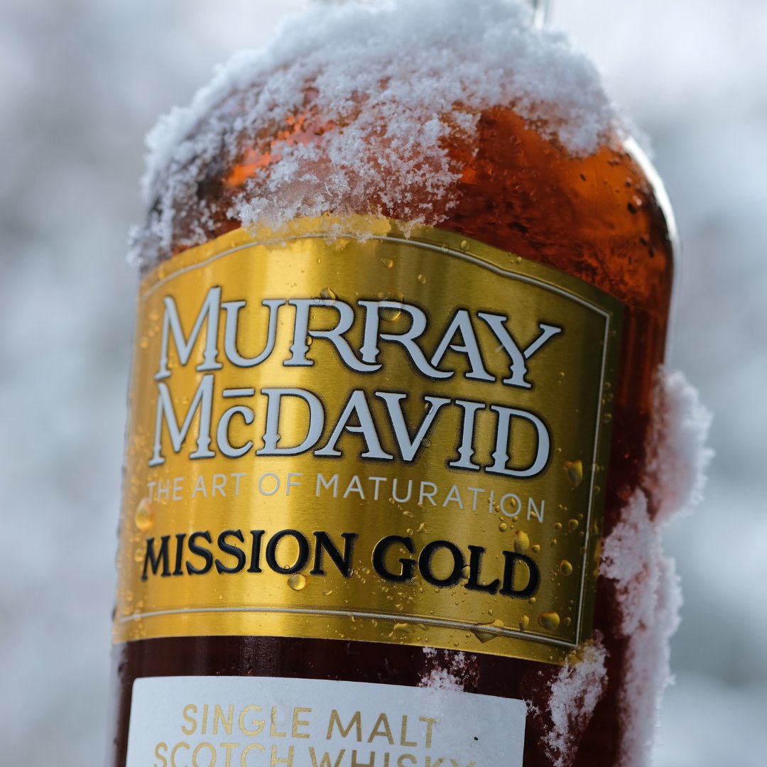 's tweet image. ✨ #NewYear, New Adventures ✨

Here's to #2025, a year to be filled with bold journeys, golden moments &amp;amp; exceptional #drams 🥃

Let's raise a glass to your next chapter

#Slàinte mhath to you all!

#MurrayMcDavid #InspiredScotchWhisky #ArtofMaturation #ScotchWhisky #WhiskyLovers